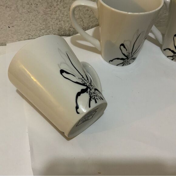 Vintage 3 Rare Graydon Hall Logo Floral Design Black and White Coffee T… - Picture 7 of 8